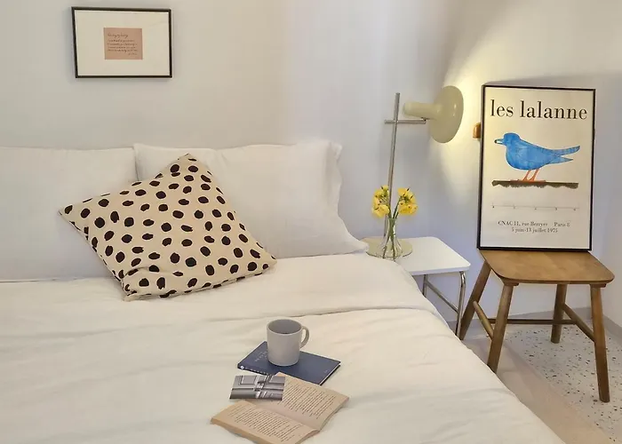 Gangnam Hongdae 3 Queen Beds Free Dryer *