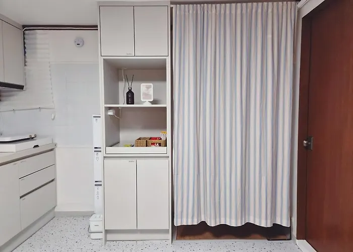 Gangnam Hongdae 3 Queen Beds Free Dryer アパート *